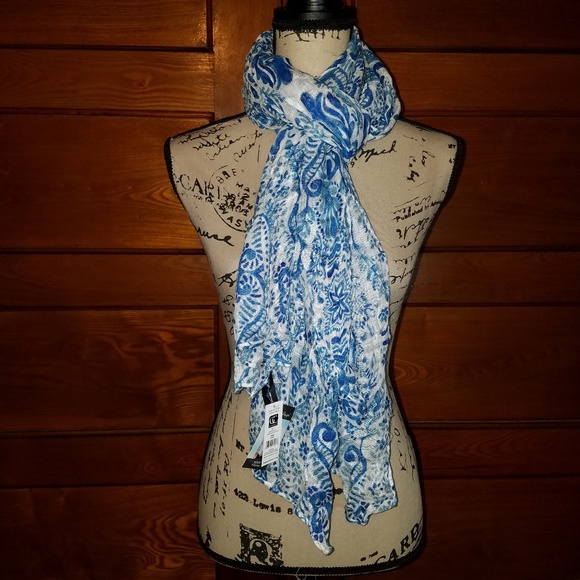 NWT Scarf - Picture 1 of 3